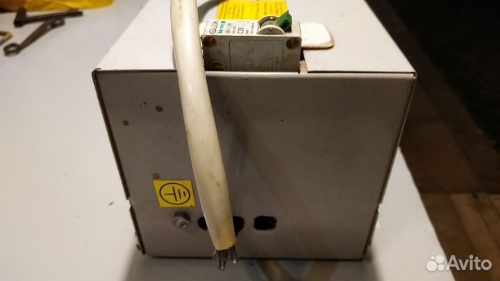 Понижающий трансформатор 220-36