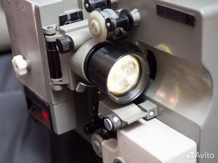 Кинокамера Красногорск 16 мм + кинопроектор Радуга