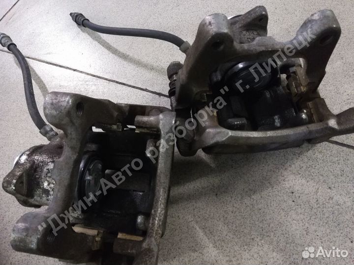 Задний суппорт тормозной Tiguan passat b6