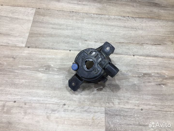 Противотуманная фара правая BMW X5 e70 / X1 e83