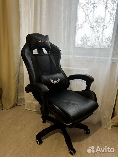 Компьютерное кресло игровое