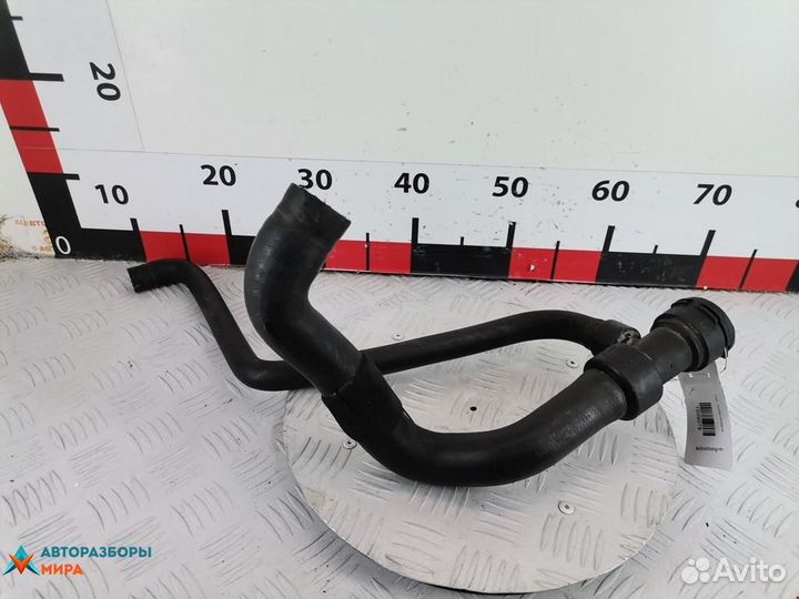 Патрубок радиатора Volkswagen Passat B5 1998