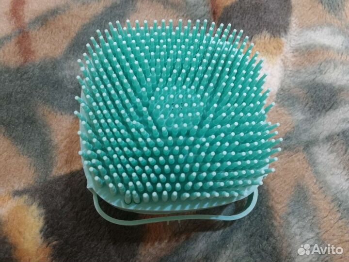 Новая силиконовая щетка для мытья животных