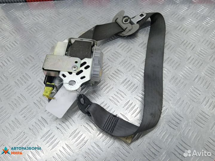 Ремень безопасности Toyota Prius 2 2006