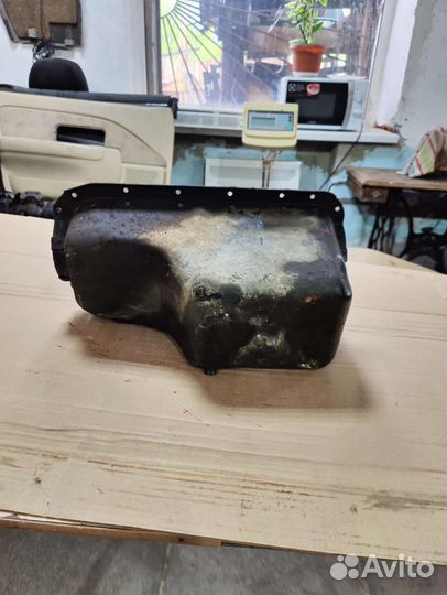 Масляный поддон двигателя Ford Taurus 1 Форд