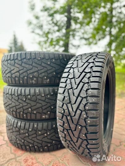 Pirelli Winter Ice Zero 225/60 R18 T