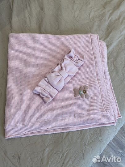 Плед вязаный с бантом (на выписку)