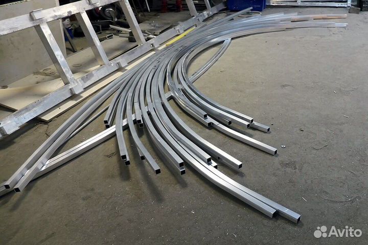 Металлические столбы для забора толстостенные