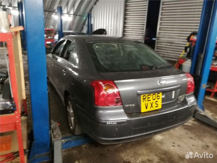 Разбор на запчасти Toyota Avensis 2