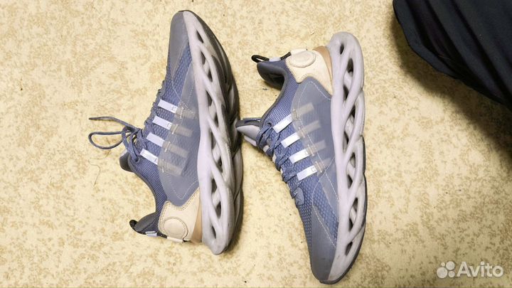 Кроссовки мужские 39р