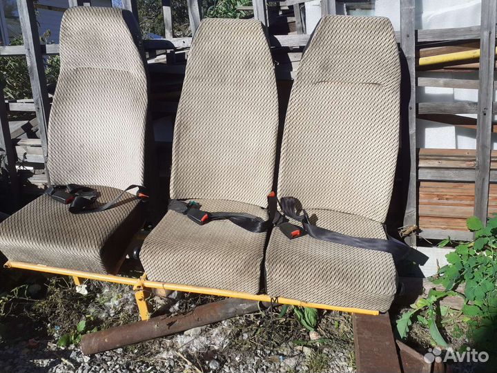 Сиденья от автобуса
