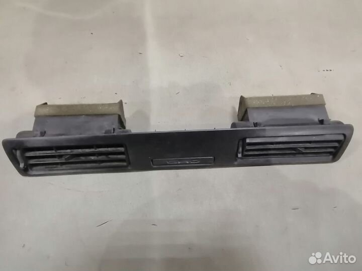 Центральный дефлектор обдува салона Ford Taurus 2