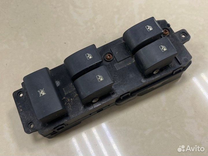 Блок управления стеклоподъемниками Opel Antara