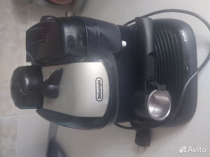 Кофеварка рожковая с капучинатором