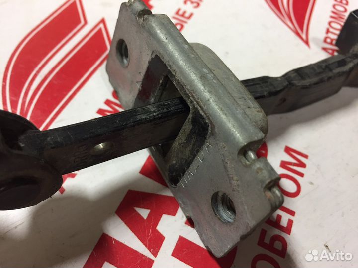 Ограничитель двери Mazda 3 BK 2008