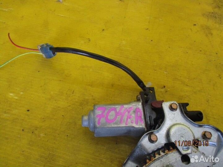 Стеклоподъемник