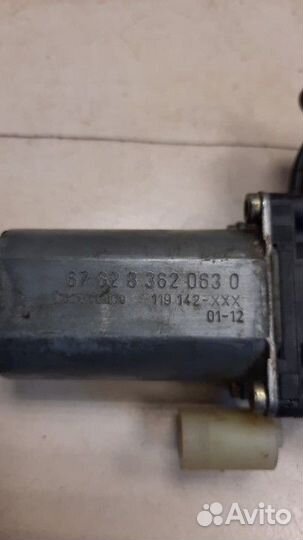 Моторчик стеклоподъемника передний левый BMW 3