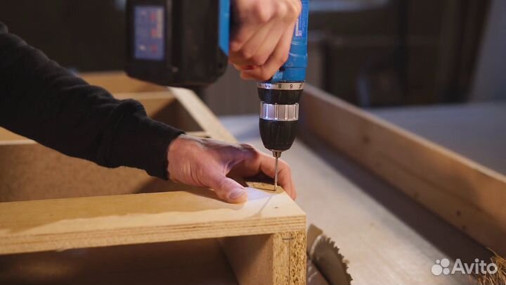 Сборщик каркасов мягкой мебели