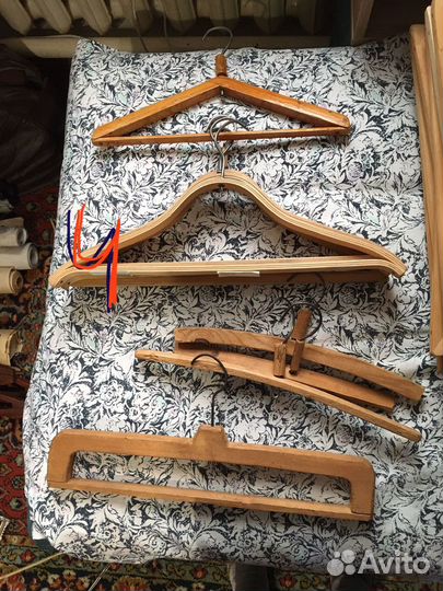 Вешалки плечики деревянные