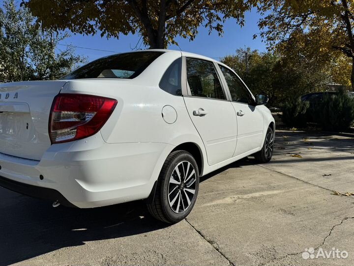 LADA Granta 1.6 МТ, 2024, 4 км