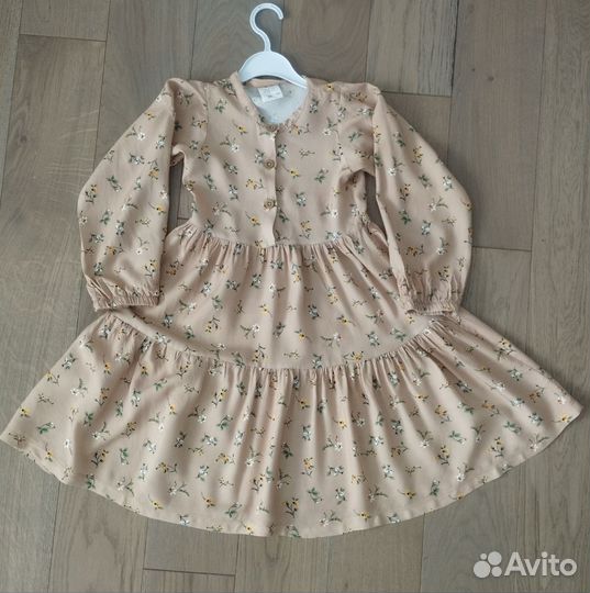 Платье весеннее для девочки zara 110