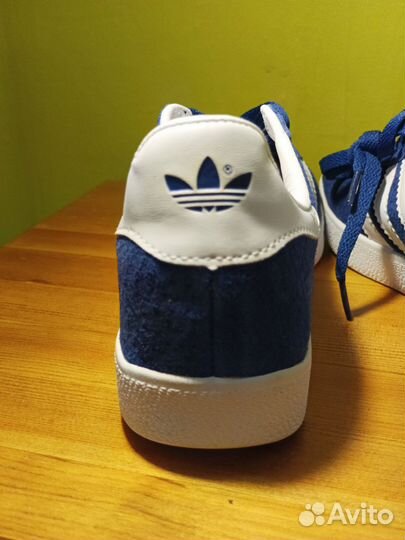 Кроссовки adidas