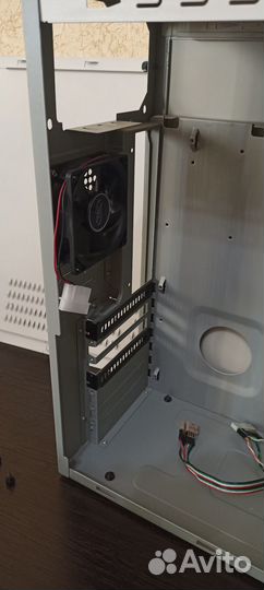 Корпус и комплектующие