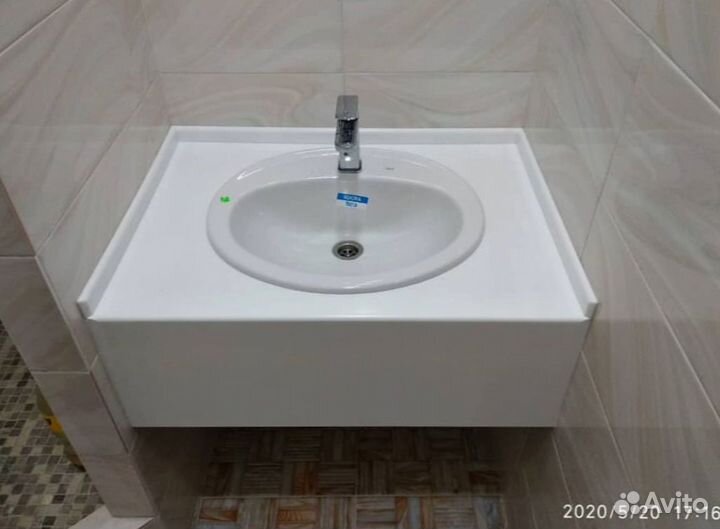 Столешница для ванной и кухни из искуственного кам