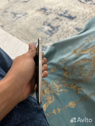 Мобильные телефоны бу iPhone 10