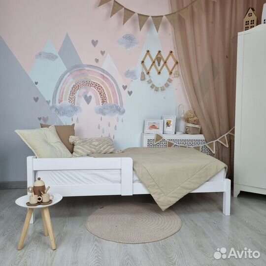 Детская кровать из массива