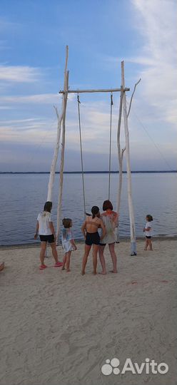 Продам качелю из дерева