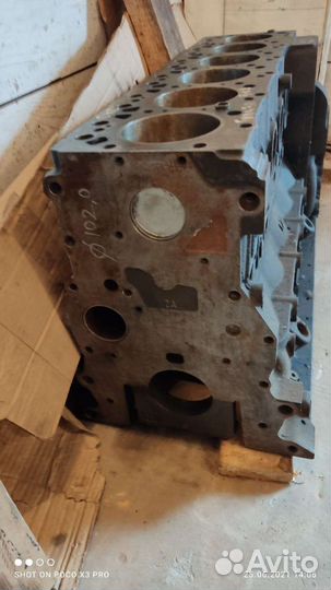 Продаю блок двигателя