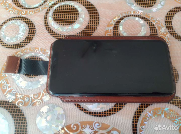 Чехол универсальный на iPhone 10