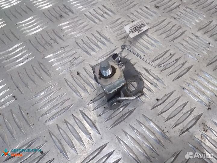 Петля крышки багажника Mazda 2 DE 2009 D35062210B