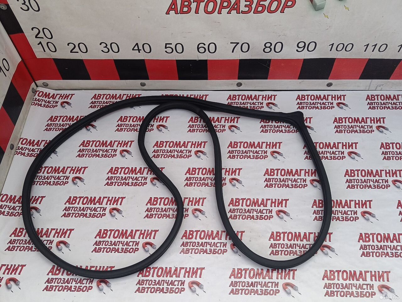 Уплотнитель двери передней Хендай Элантра 6 AD