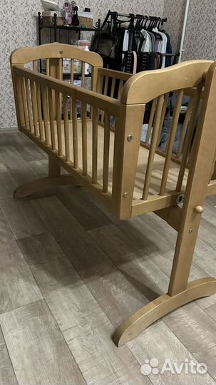 Детская кроватка для новорожденных