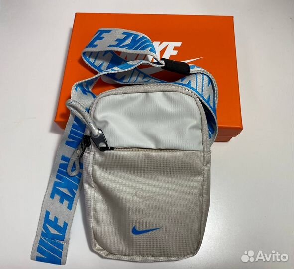 Сумка Nike через плечо
