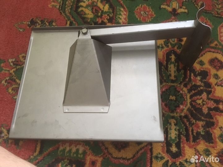 Подставка для телевизора и компьютера