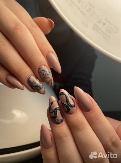 Мастер маникюра и педикюра