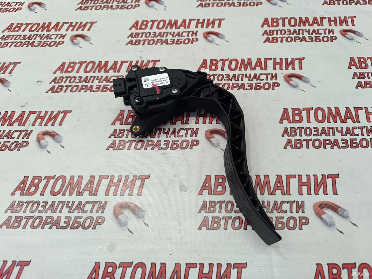 Педаль газа Рено Каптюр Дастер