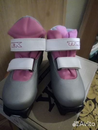 Лыжные ботинки