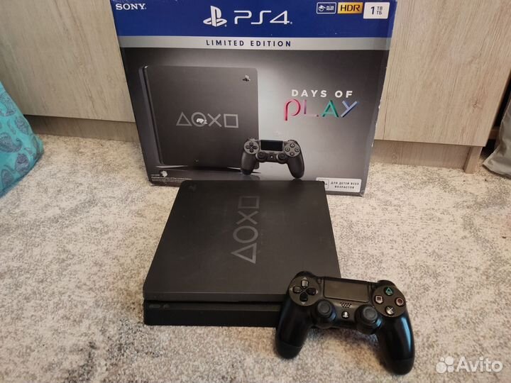 PS4 Slim 1Tb LE+GTA 5, RDR 2