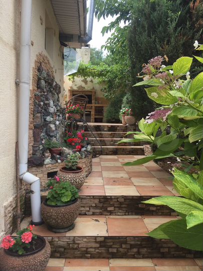 Дом 100 м² на участке 1 сот.