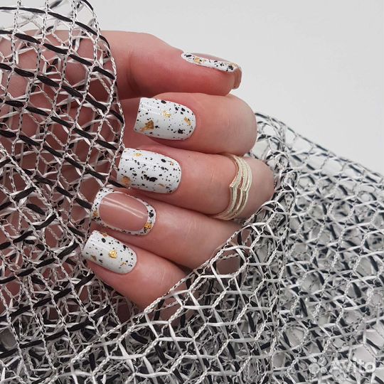 Маникюр, наращивание ногтей