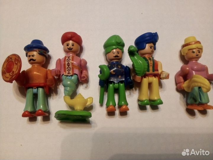 Киндер сюрприз Всадники на динозаврах