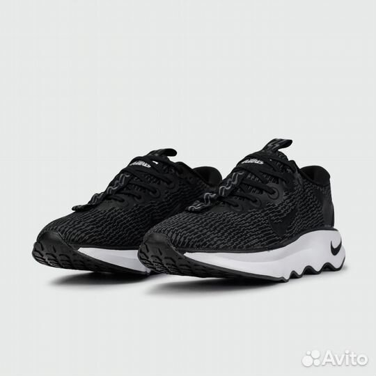 Nike Motiva Black White