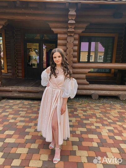 Вечернее платье