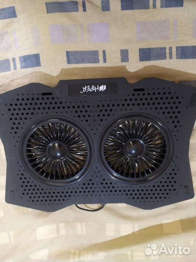 Подставка с охлаждением