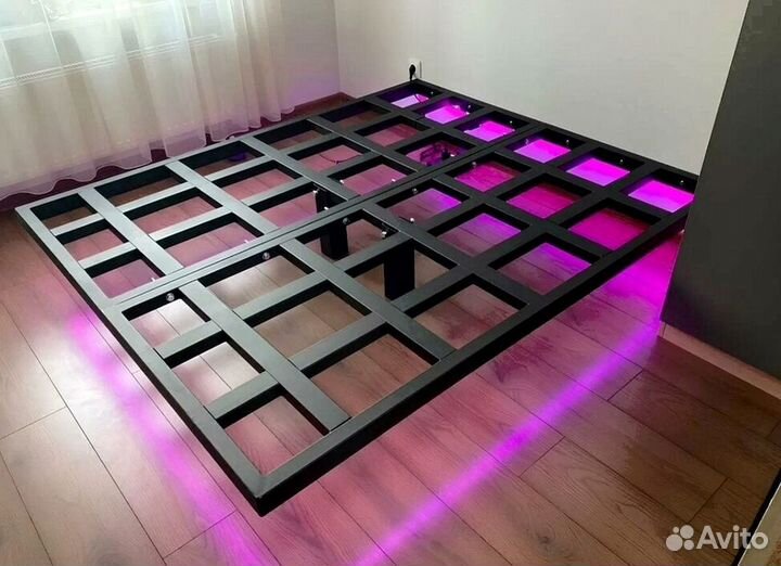 Кровать с парящим эффектом