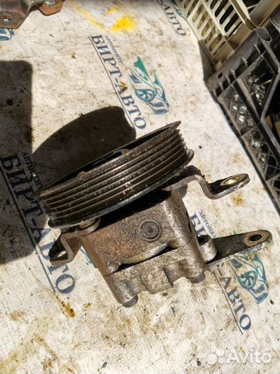 Насос гур Nissan X-Trail I (2000—2007)